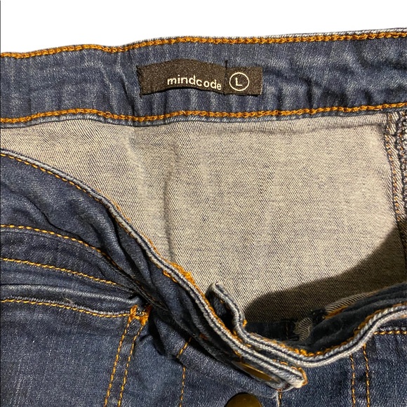 Mini jeans skirt - Picture 3 of 6